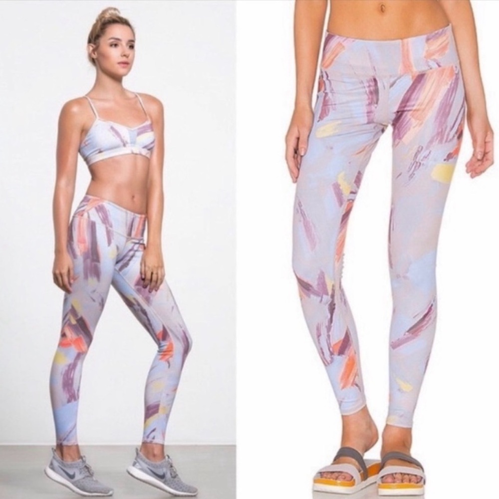 ALO Yoga Modernist Multi‎ Airbrushed Leggings Size XS Orange Purple Women's